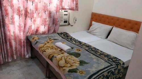 Karol Bagh Hotel | Ram Palace