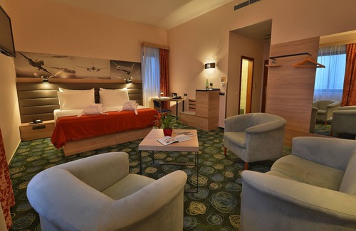 Prague 6 Hotel | Ramada by Wyndham Airport Prague