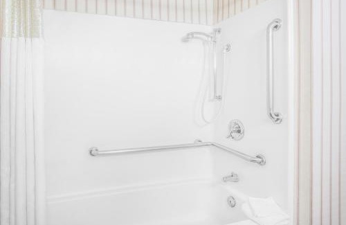 Barstow Hotel | Ramada by Wyndham Barstow