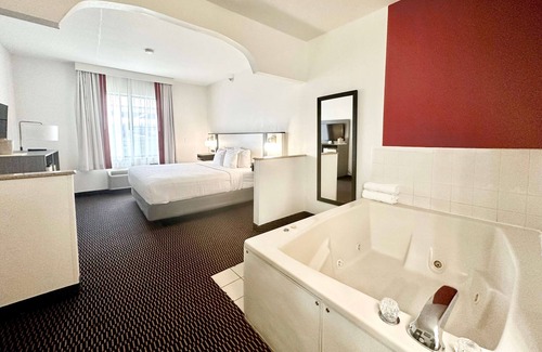 Columbia Hotel | Ramada by Wyndham Columbia
