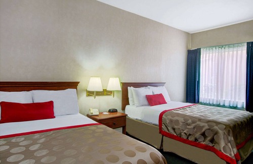 Del Aire Hotel | Ramada by Wyndham Hawthorne LAX/LA Stadium