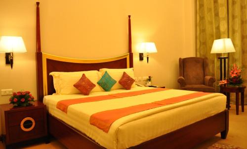 Jaipur Hotel | Ramada by Wyndham Jaipur Jaisinghpura
