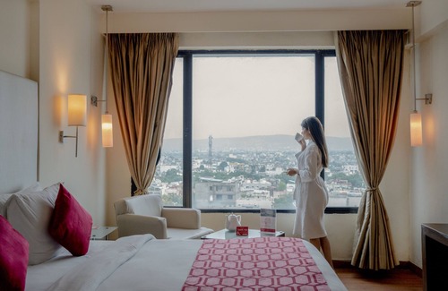 Vidhyadhar Nagar Hotel | Ramada by Wyndham Jaipur North