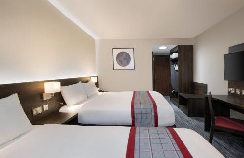 Leeds Hotel | Ramada by Wyndham Leeds East