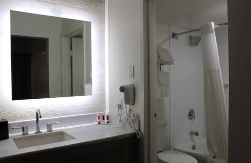 North Platte Hotel | Ramada by Wyndham North Platte