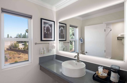 Poway Hotel | Ramada by Wyndham San Diego Poway Miramar