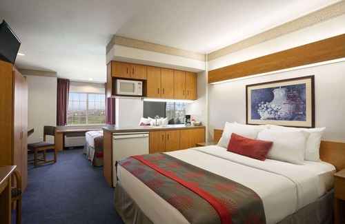 Bloomington Hotel | Ramada Limited by Wyndham, Bloomington I-55 & I-74 IL
