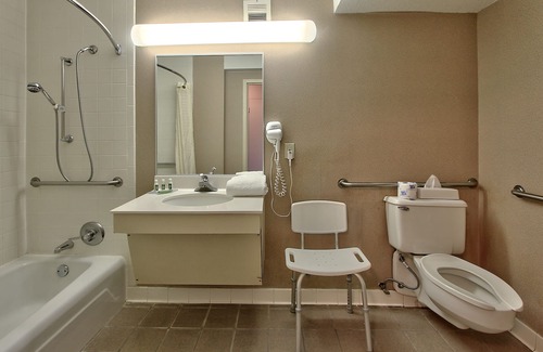 Northeast Heights Hotel | Ramada Plaza by Wyndham Albuquerque Midtown