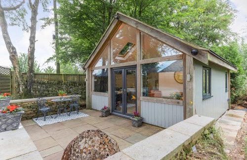 Holestone Moor House | Ramblers Retreat