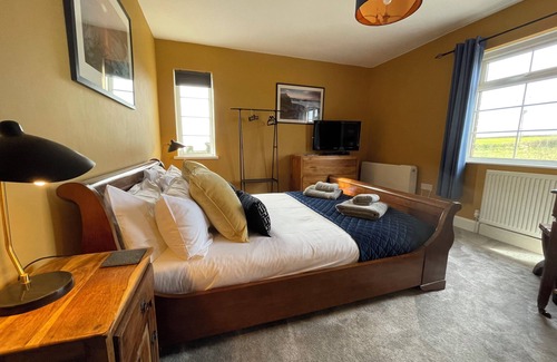 Torpoint Other | Rame View - Double Bedroom with En-suite