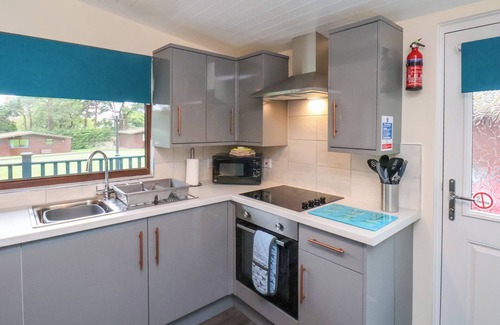 Saltburn-by-the-Sea Cottage | RAMSON, pet friendly, with a garden in Saltburn-By-The-Sea