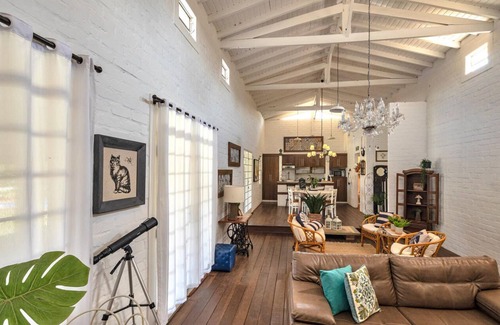 Brotas House | Rancho Santa Fé, your best option in Brotas.