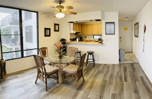Historic Kailua Village Condo | Rare 2 bed 2 bath with 10 minute walk to the pier, dining and Ocean!