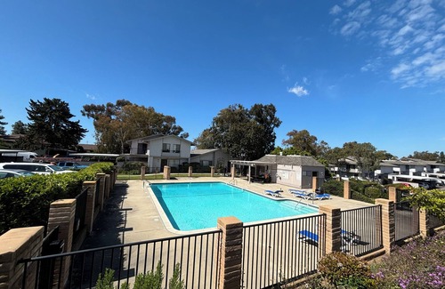 University City House | RARE FIND in a beautiful location near La Jolla Canyon. nNewley remodelled, pool