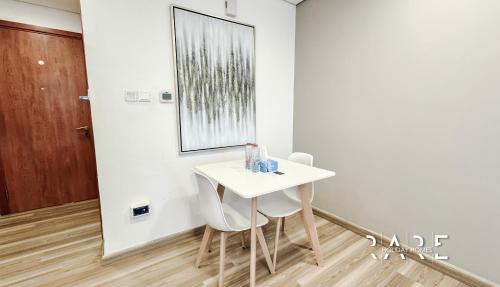 Dubai Production City Apartment | Rare Holiday Homes - Lake View - The Crescent Tower - Dubai Production City - R1611