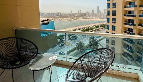 Dubai Production City Apartment | Rare Holiday Homes - Lake View - The Crescent Tower A - Near Me'aisem Mall - R702