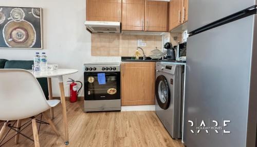 Dubai Production City Apartment | Rare Holiday Homes - Lake View - The Lago Vista Tower A - Dubai Production City - R1503