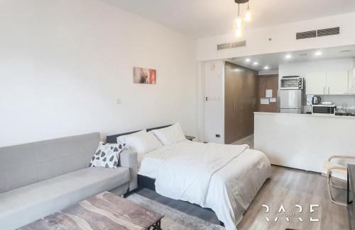 Dubai Production City Apartment | Rare Holiday Homes - Near The Lake - Lago Vista B - Dubai Production City - IMPZ - R2112
