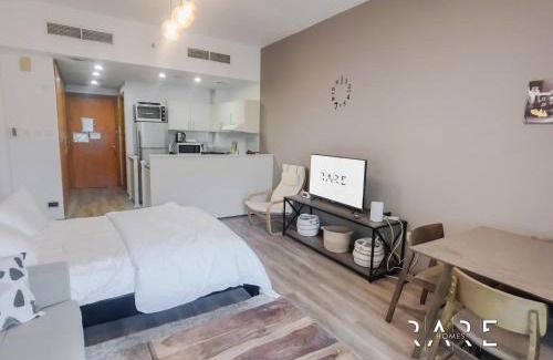 Dubai Production City Apartment | Rare Holiday Homes - Near The Lake - Lago Vista B - Dubai Production City - IMPZ - R2112