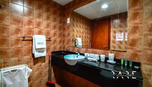 Dubai Production City Apartment | Rare Holiday Homes - The Crescent Tower - IMPZ - Dubai Production City - R705