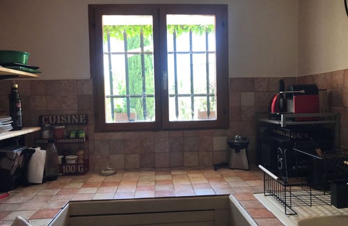 L'Isle-sur-la-Sorgue House | Rare, in town and quiet, refined Mazet, private pool, flower garden