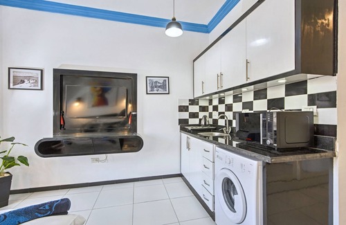 Sheraton Road -Sakkala Apartment | Rare New Marina Hotspot ★ Fast Free WIFI ★ Pool ★ Balcony | Sheraton Plaza 414