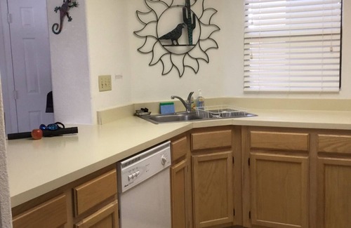 Tucson Condo | Rare Ventana Canyon Intimacy, Heated Pools, Tennis