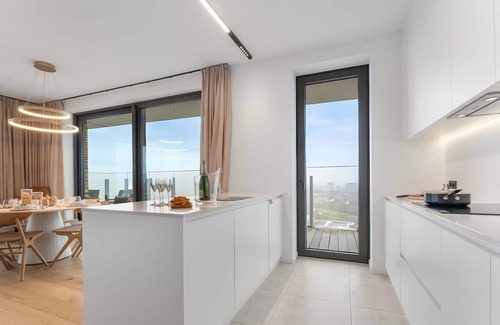 Ostend Apartment | Rashelle - with stunning views of the North Sea