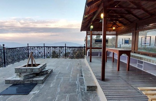Kaul Villa | Ratananjali, luxury 3BHK mountain villa, Hartola, Mukteshwar