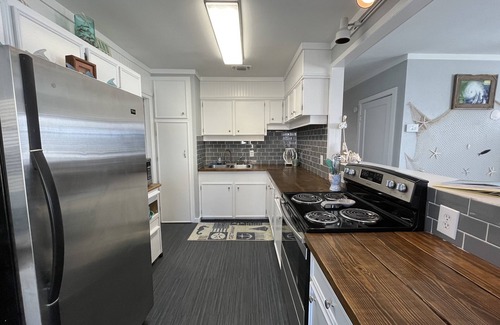 Port O Connor House | Rather Be Fishin' Inn (POC)-Cozy family friendly home just blocks from the beach