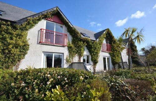 Ballycastle Apartment | Rathlin Apartment - 2 Bedroom with Hot Tub