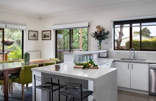 Daylesford House | Raven Cottage- gorgeous gardens and cosy fire