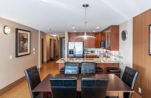 Big White Ski Resort Apartment | Raven's Nest - Pet Friendly w/Hot Tub, Nice View