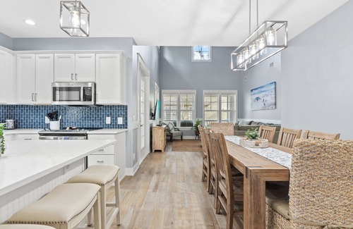 Laurel Grove House | "Ravens Hollow" - New to This 5 STAR Premier Host Team - w/ Golf Cart, Pool, Gym