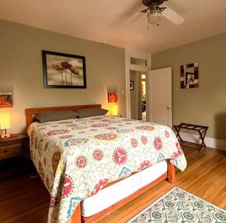 Downtown Asheville Apartment | Ravenscroft Rentals