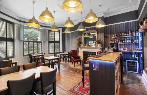 Eastbourne Seafront Bed & Breakfast | Ravilious