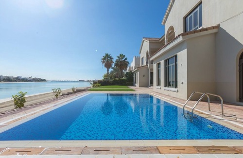 Palm Jumeirah Villa | Ravishing 6 Bedrooms Villa