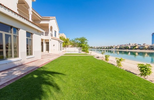Palm Jumeirah Villa | Ravishing 6 Bedrooms Villa