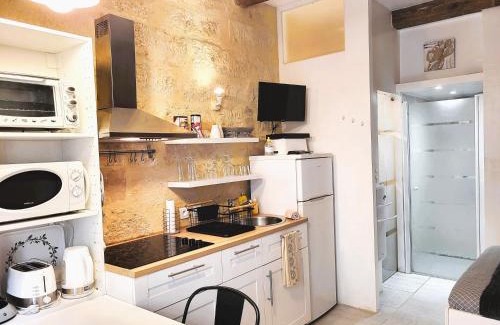Uzes Apartment | RAVISSANT STUDIO