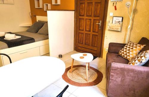 Uzes Apartment | RAVISSANT STUDIO