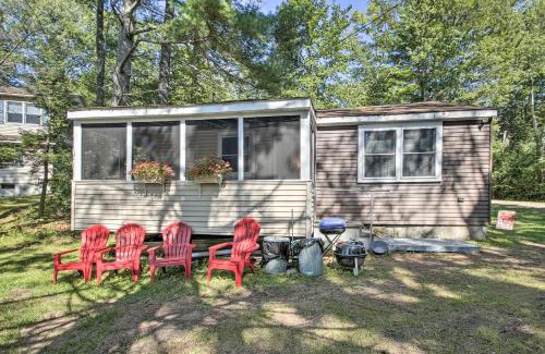 Raymond House | Raymond Retreat with 200 Feet of Private Beach!