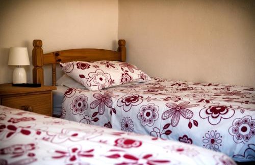 Rhyd-y-clafdy Apartment | RB Contractor Stays - Celyn