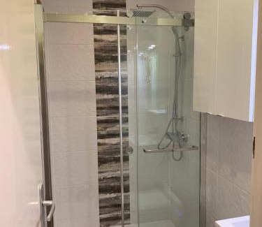 Montlucon Apartment | RDC 1 - Chambre meublée au cœur du centre ville de Montluçon