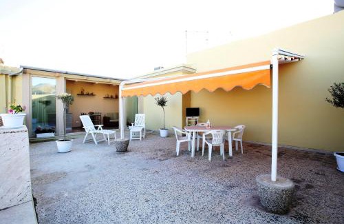 Avola House | RE SOLE CASE VACANZE - Esclusivo Attico M A R T E con spaziosissima terrazza solarium attrezzata