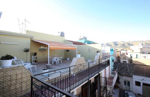 Avola House | RE SOLE CASE VACANZE - Esclusivo Attico M A R T E con spaziosissima terrazza solarium attrezzata