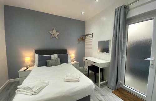 Blackpool Town Center Apartment | Reads Court Holiday Apartments - Blackpool Resort Collection
