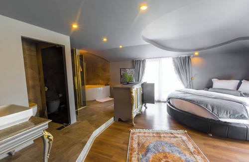 Yomra Hotel | Real King Suite Hotel
