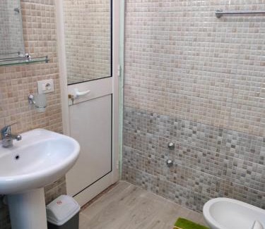 Rade Hotel | REARDI