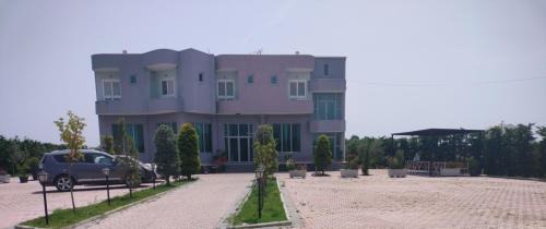 Rade Hotel | Reardi