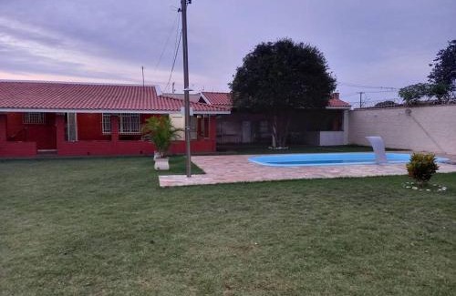 Sao Pedro House | Recanto lindo na cidade com piscina e churrasqueira